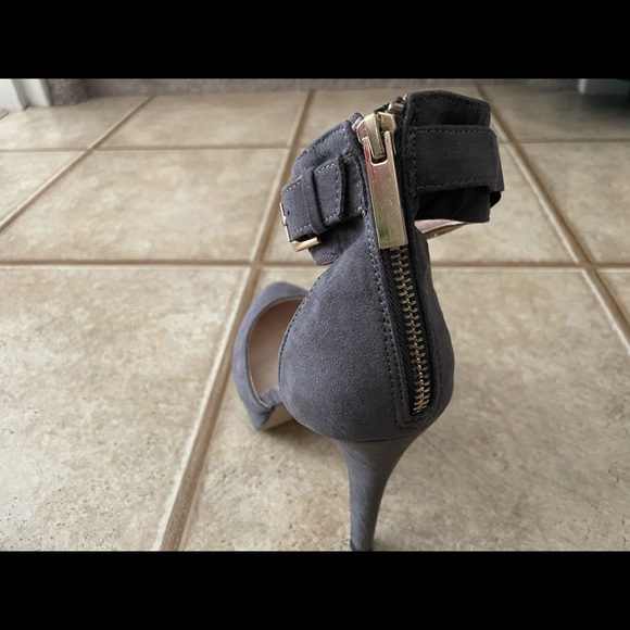 New 4 inch suede & leather Aldo platform heels - Picture 4 of 4